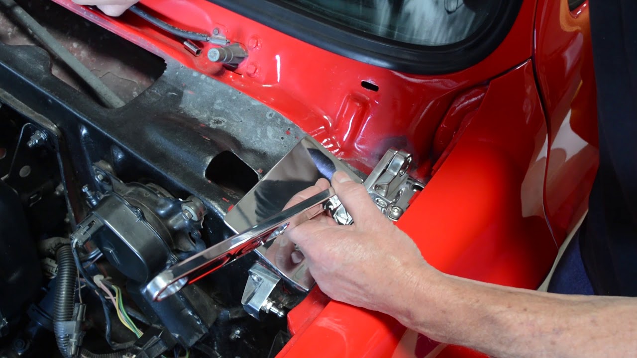 Eddie Motorsports '81-'87 Chevy Truck Hood Hinge Installation