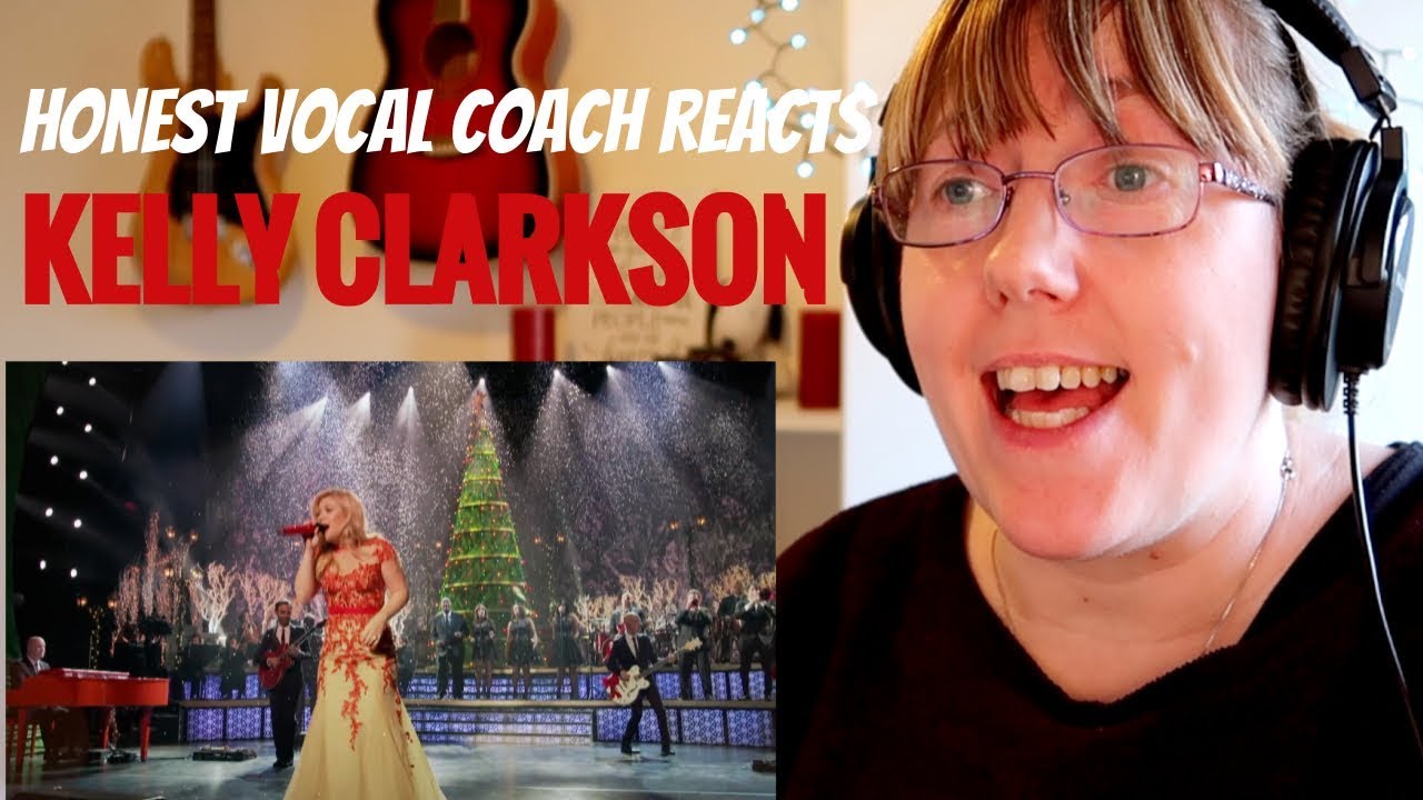 Vocal Coach Reacts to Kelly Clarkson 'Underneath the Tree'