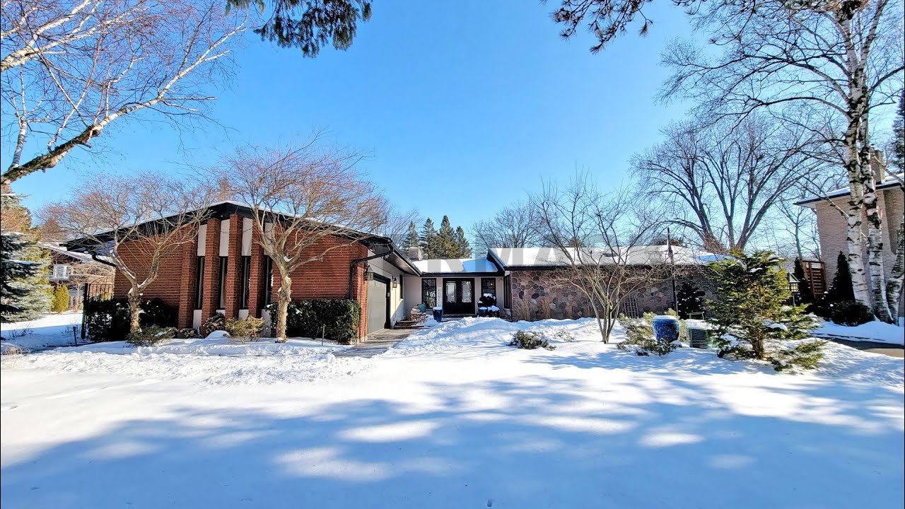 256 Sherwood Court, Oshawa, ON, Canada