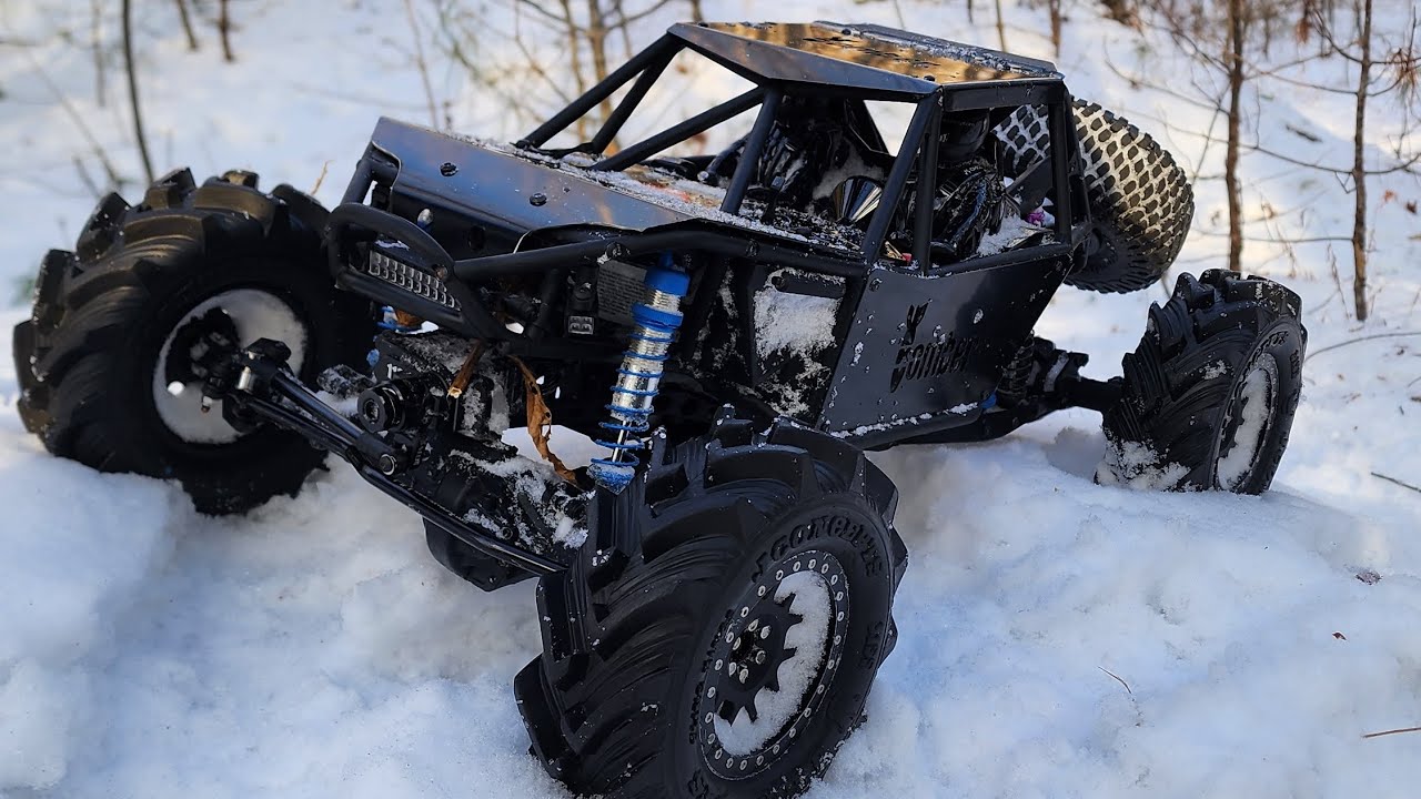 Snow running Bomber