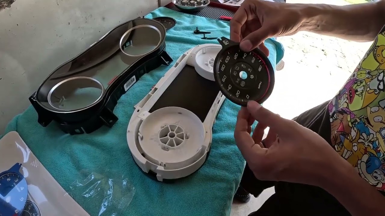 Hellcat cluster upgrade on my hellcat charger! US Speedo gauge face install!