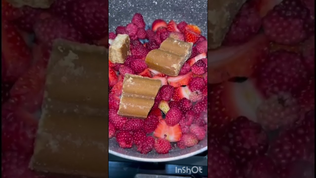 Mermelada de frutos rojos con la suegra.