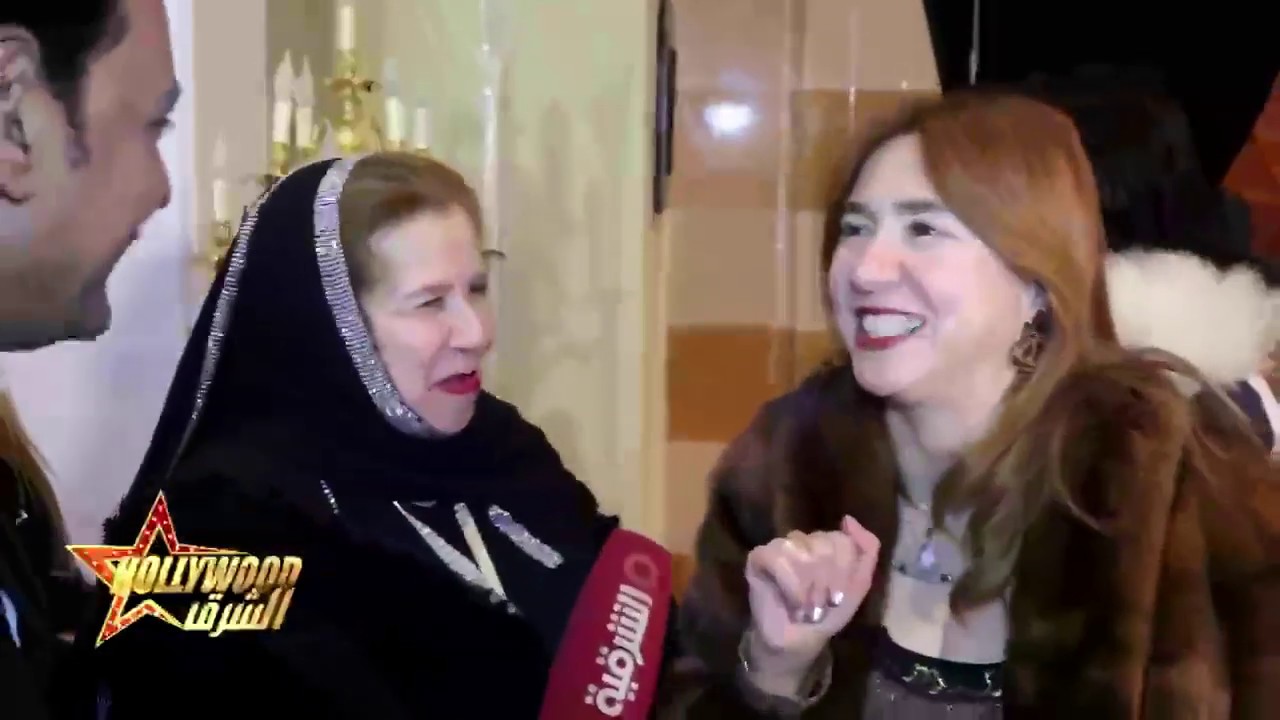 شاهد أحلى شقيقتين في الوسط الفني إيناس عبدالله ودينا عبدالله بيبوسوا بعض من فرط حبهم لبعض