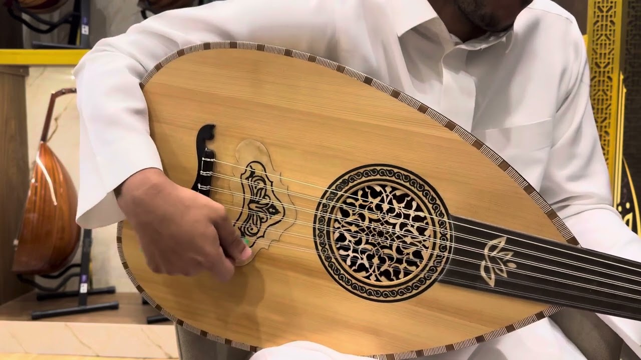عود صناعة مصطفى داغر فئة T
