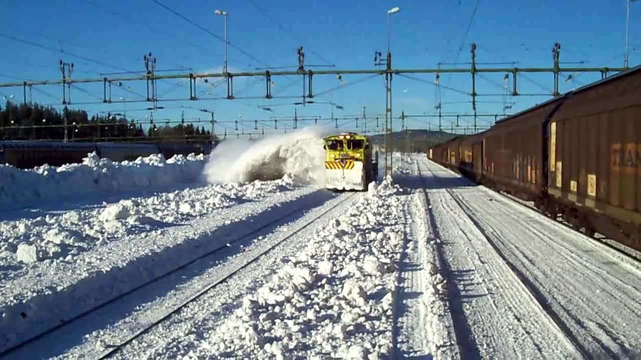 Snöröjning  Tb-lok Ånge bangård, Spår 18