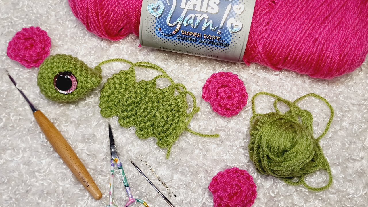 Rosalie's Craft Creations is live! Crocheting a Rose Turtle  🐢