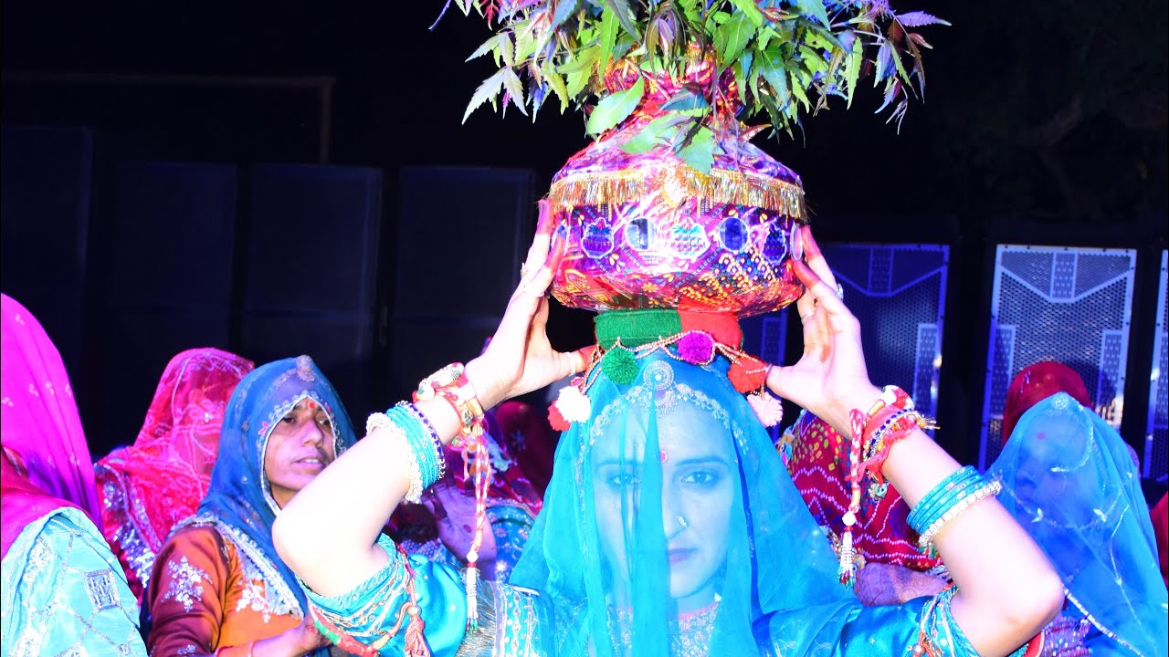 राजस्थानी शादी में मारवाड़ी भाषा में गीत🎵@aapkiharsu77 @geetikachoudhary #marwadi #rajasthaniclture