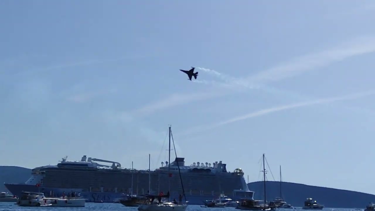 Part 1 Bodrum Turkey F-16 Solo Turk Jet Fighter Display 22nd October 2023 Bodrum Castle.