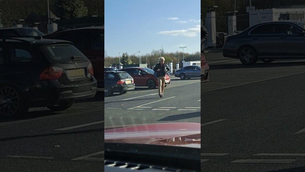 Roxy at the services xx