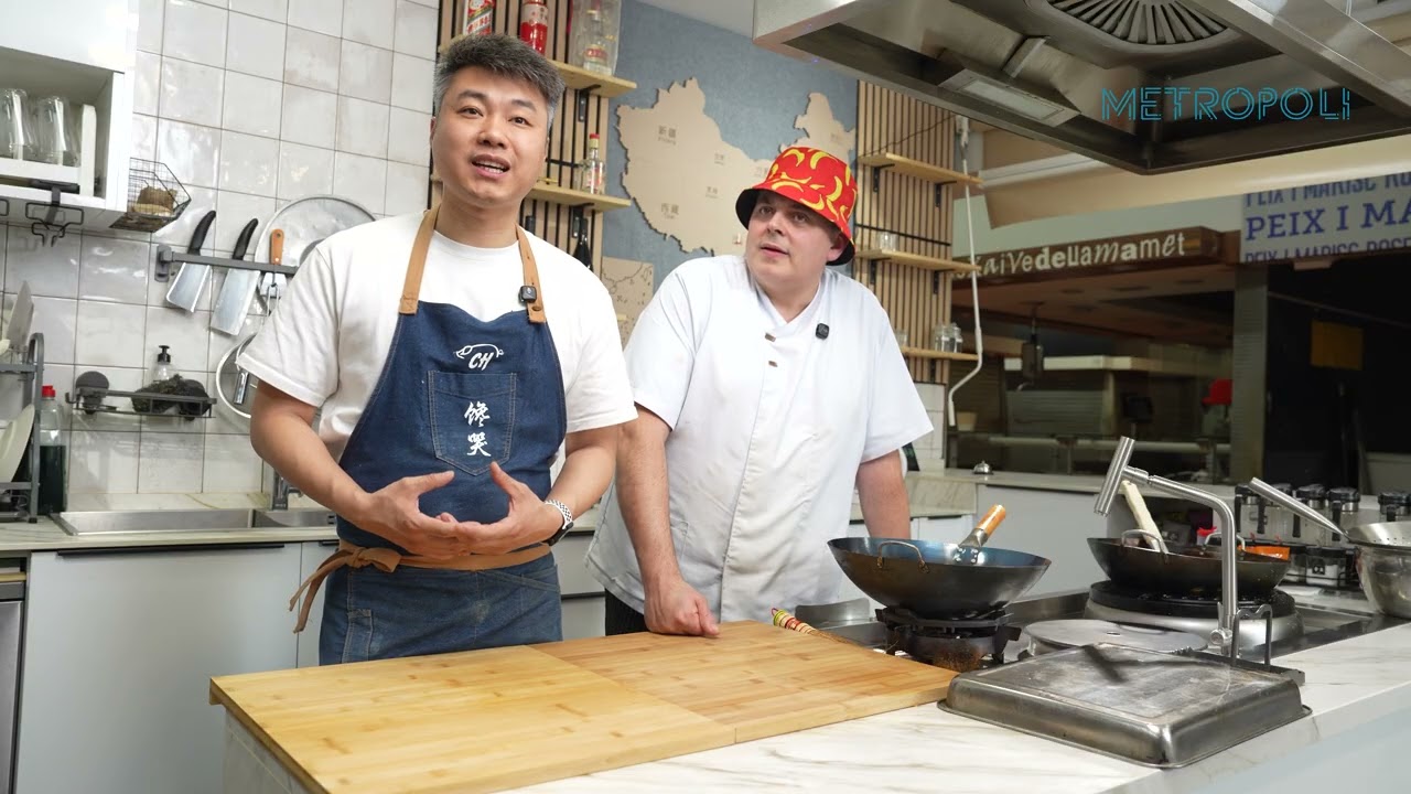 🍳👨&zwj;🍳Ting, cocinero con 17 MILLONES de SEGUIDORES en China que vive en Santa Coloma (Barcelona)