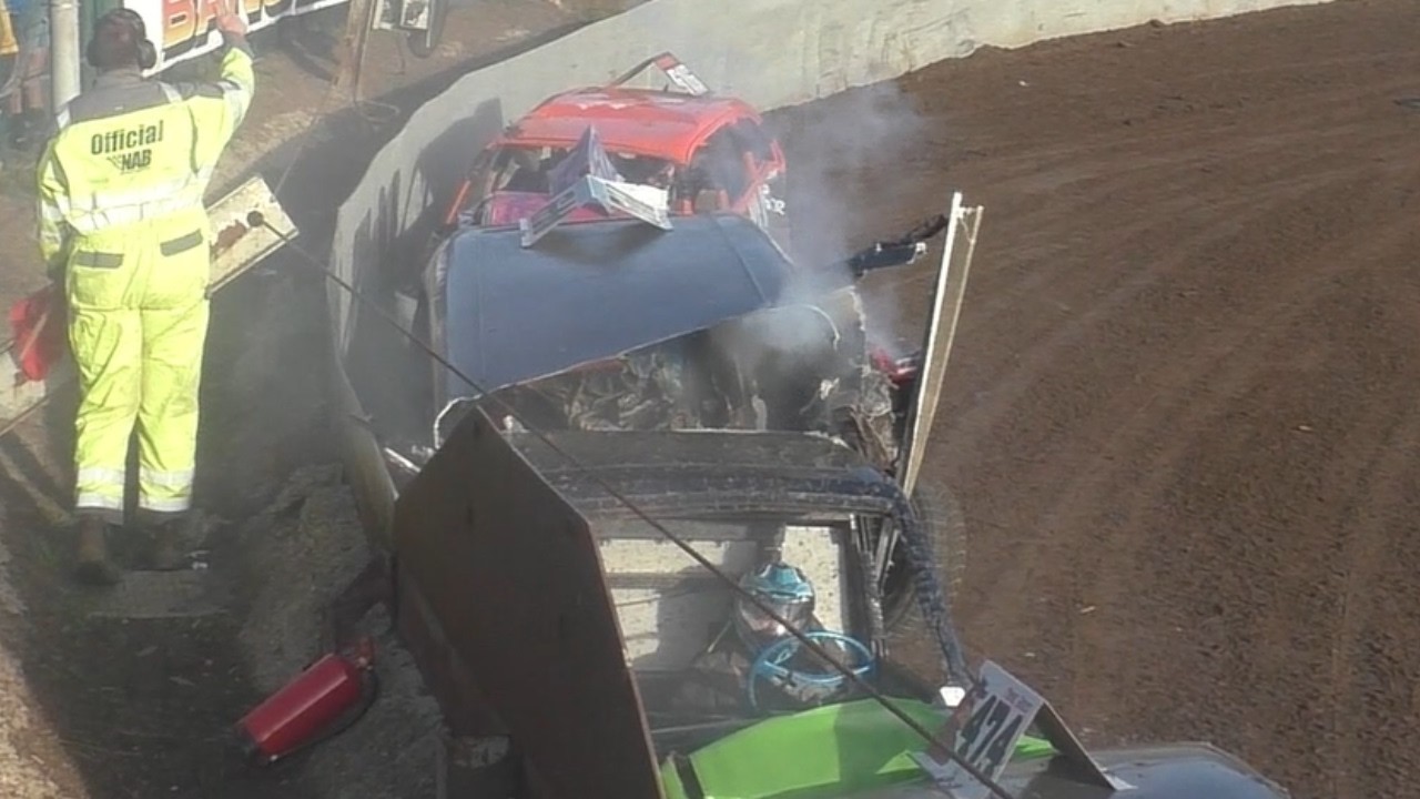 Unlimited Bangers Blue Oyster Emmen 18-10-2025 Crashes
