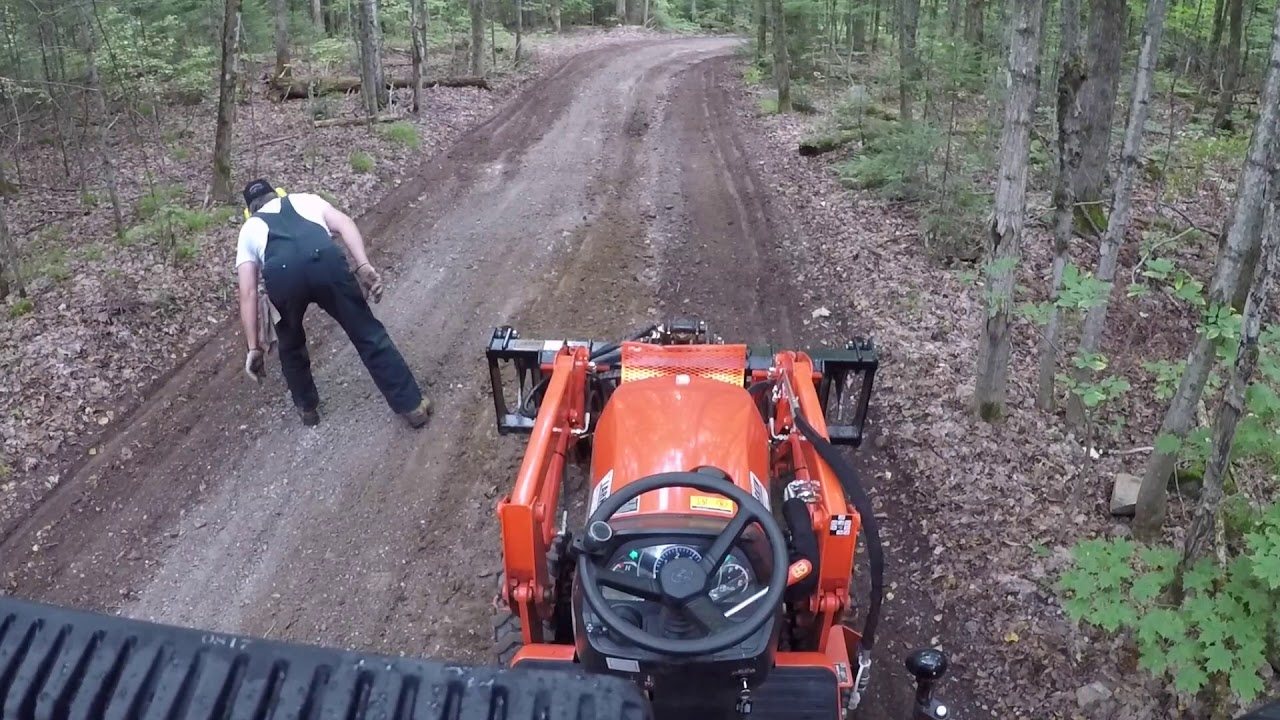 Компактный трактор Kubota B2601 №196. Самоходная косилка или коробчатый отвал. Решать вам. Часть ...