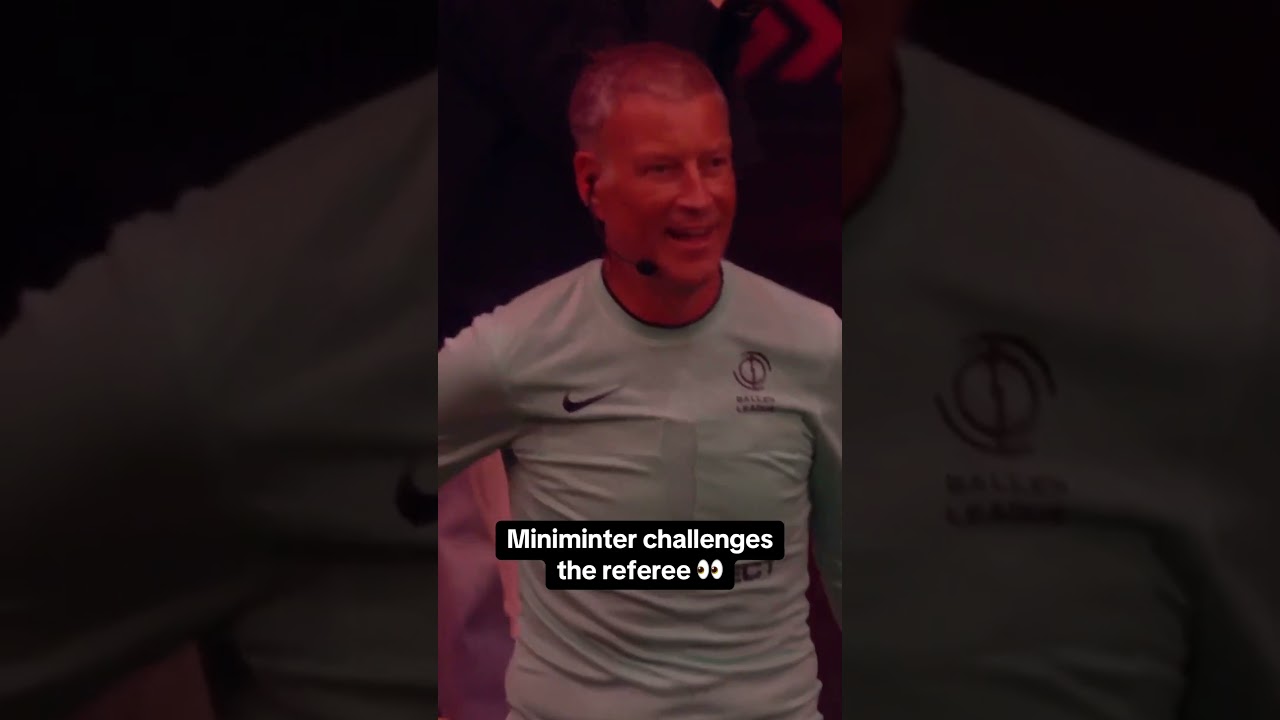 Miniminter challenges Mark Clattenburg! Did the referee get it right? 🤨