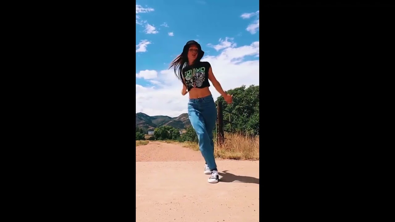 Cameo ♦️♦️ Word Up ♦️♦️ (Shuffle Dance)