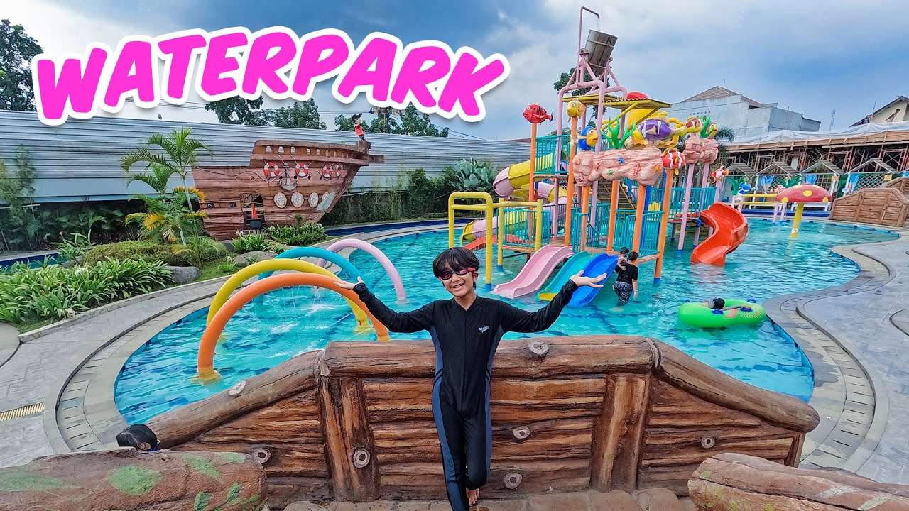 Ziyan dan Kyo Main di Waterpark