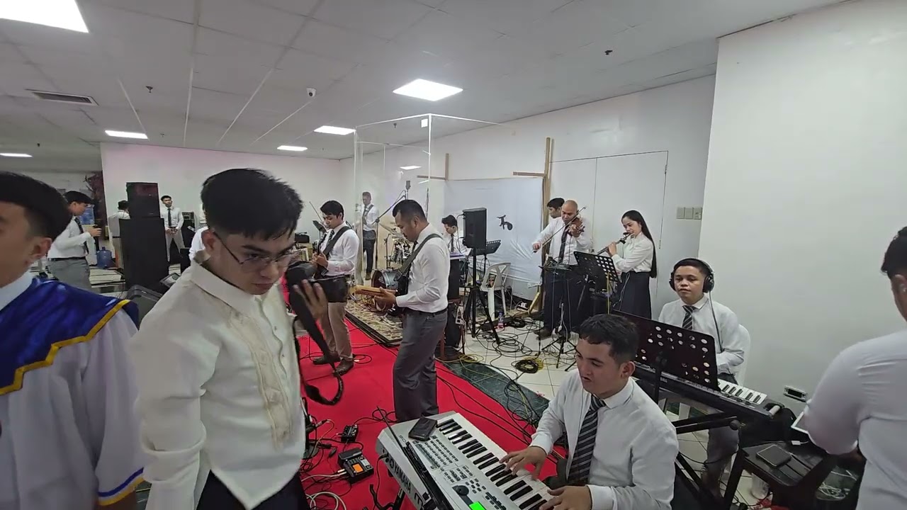 Hallelujah You're Worthy -JMCIM Finest Choir 