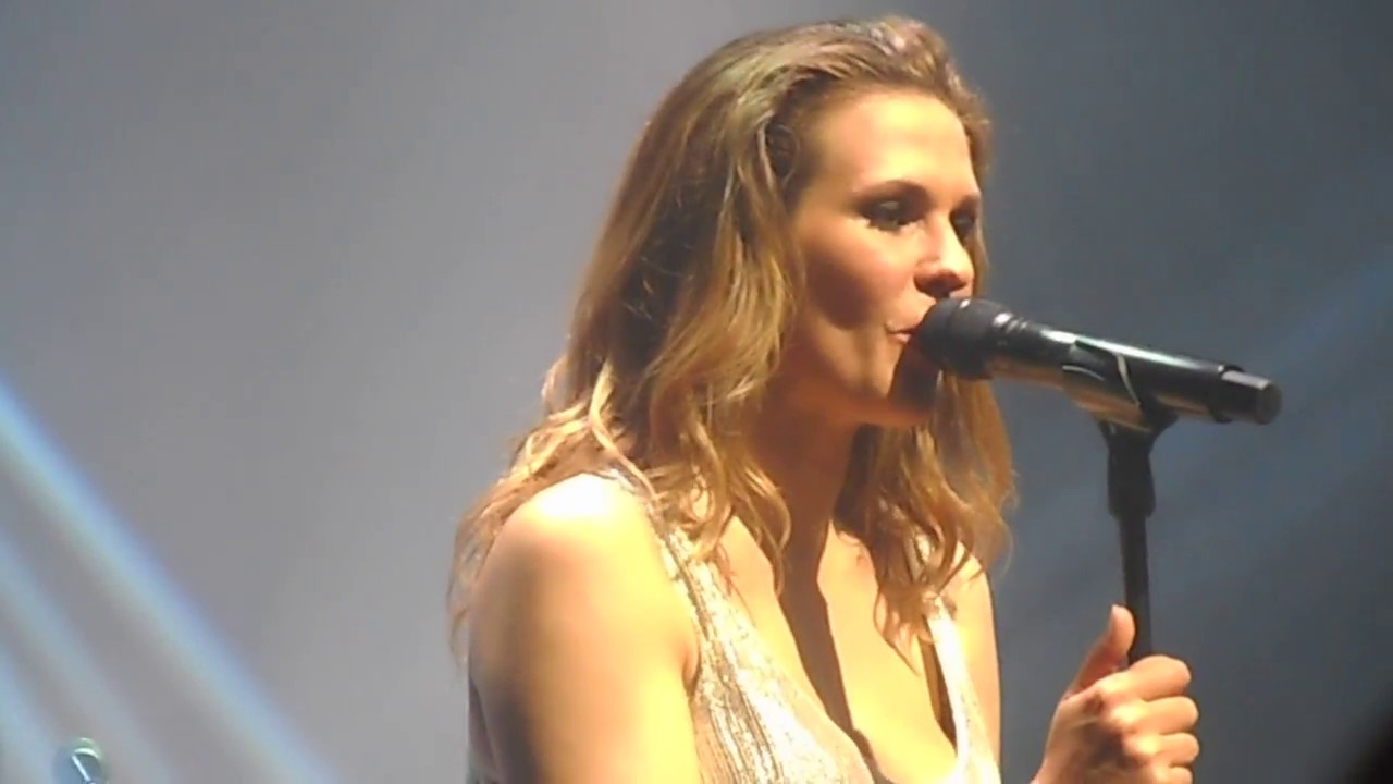 Lorie Pester à l'Olympia - Tu te dessines un sourire [31/05/18]