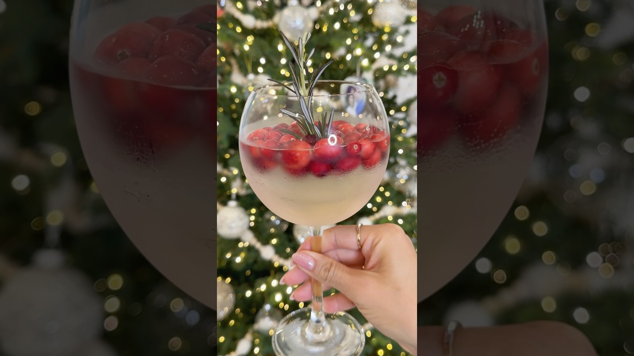 *SATISFYING* CHRISTMAS DRINK 