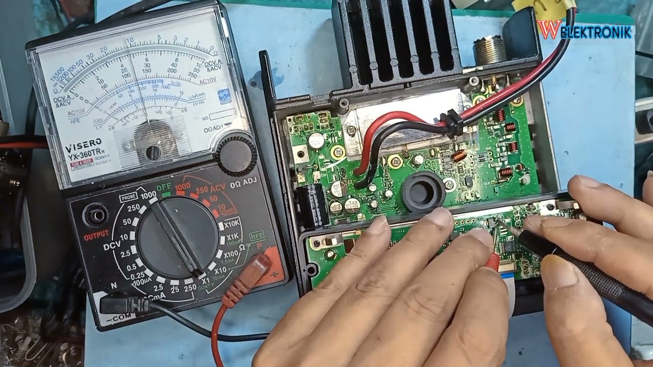 lupax ec 2200h similar to the icom ic 2200 totally dead