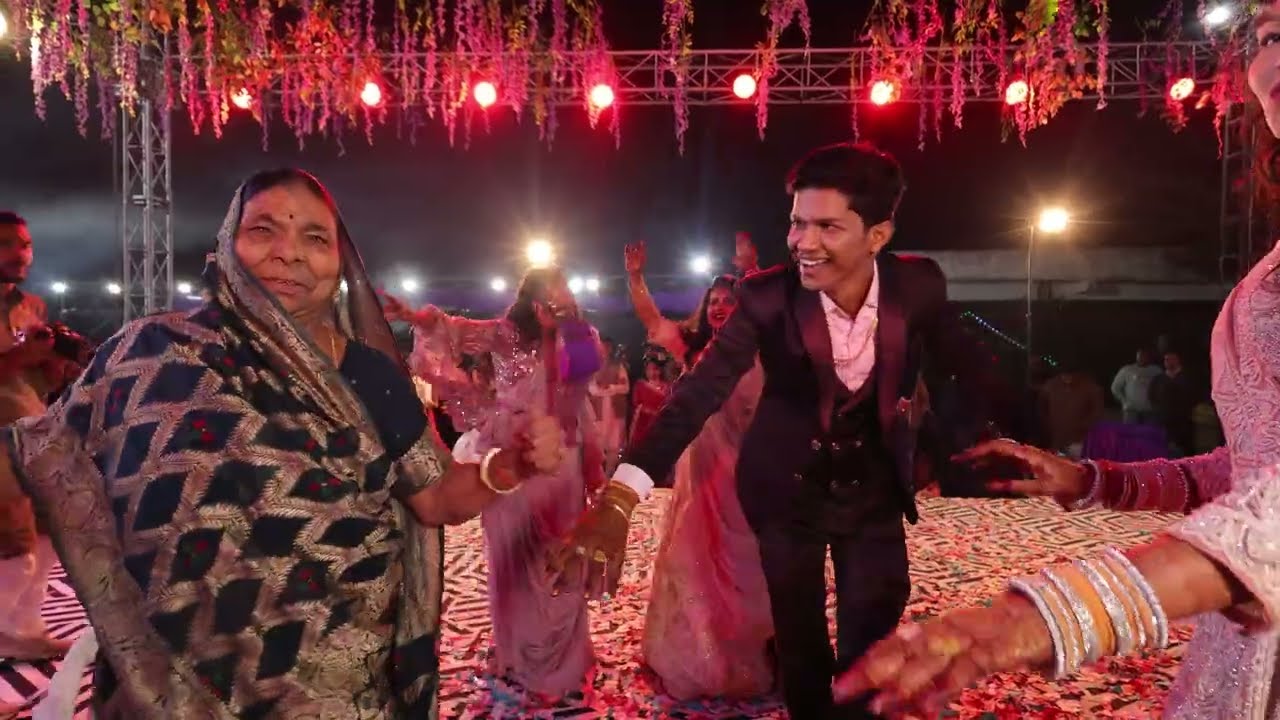Dadi Dance || Pote Ko Dulha Banaoongi || #dadidance #potekodulhabanaoongi #shorts
