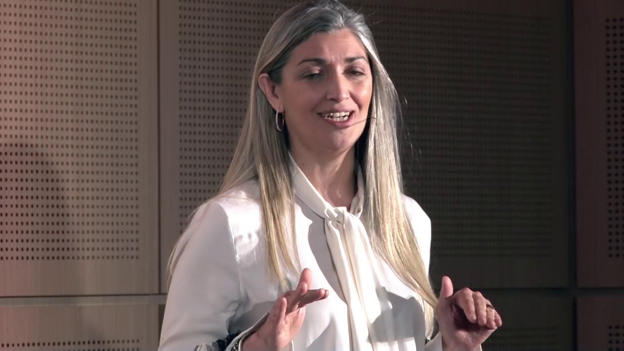El bullying no es cosa de chicos | Paola Zabala | TEDxPinamar