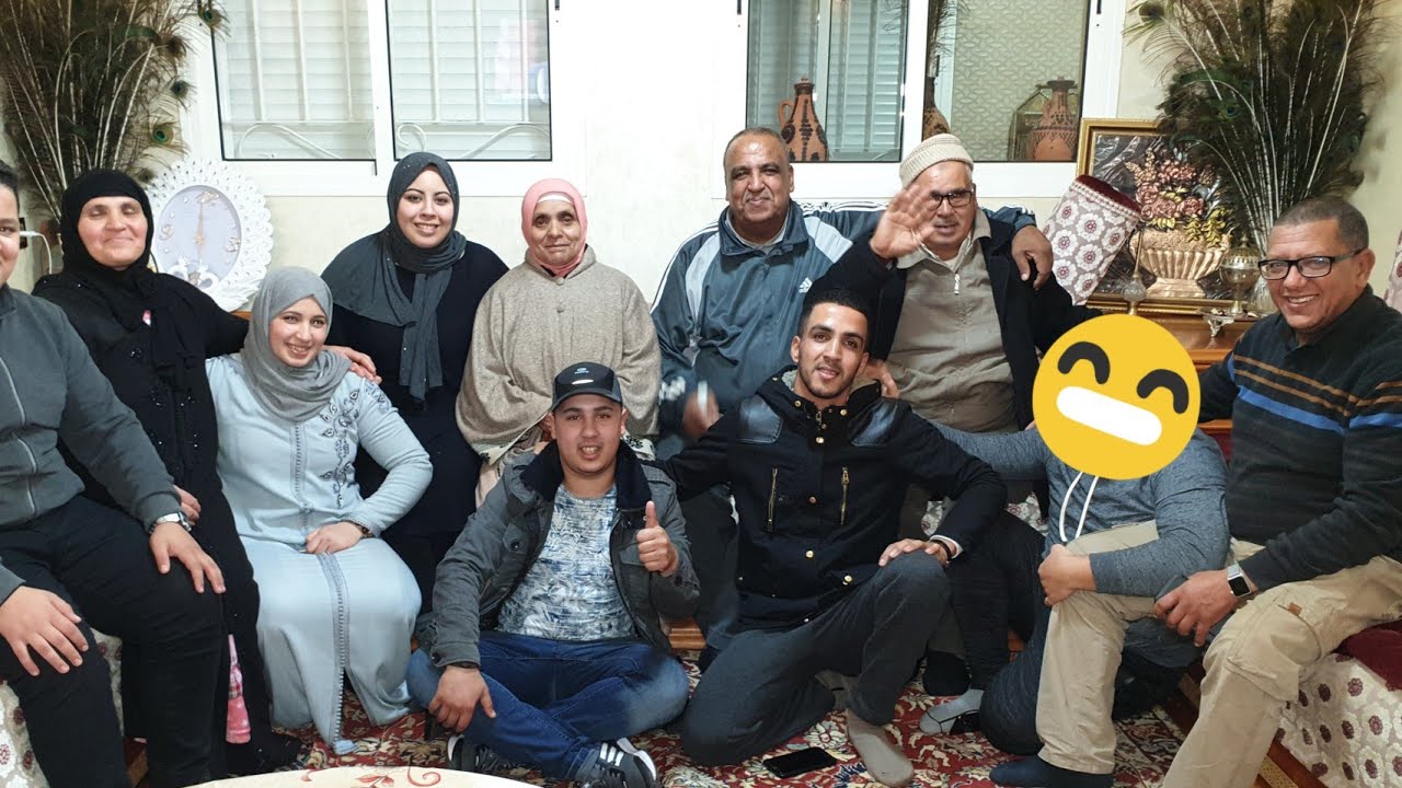 وأخيراا لالة حادة مع حفيدها على القناة 😊أو العائلة كلها تجمعات👪 أجيو تشوفو العشاء لي وجدات🍗