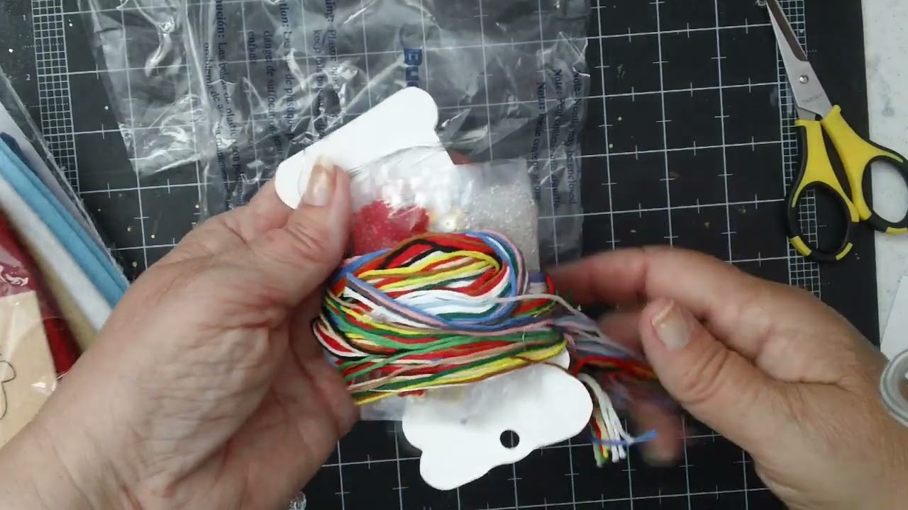 Felt Tube: New Bucilla Stocking Kit For a SAL
