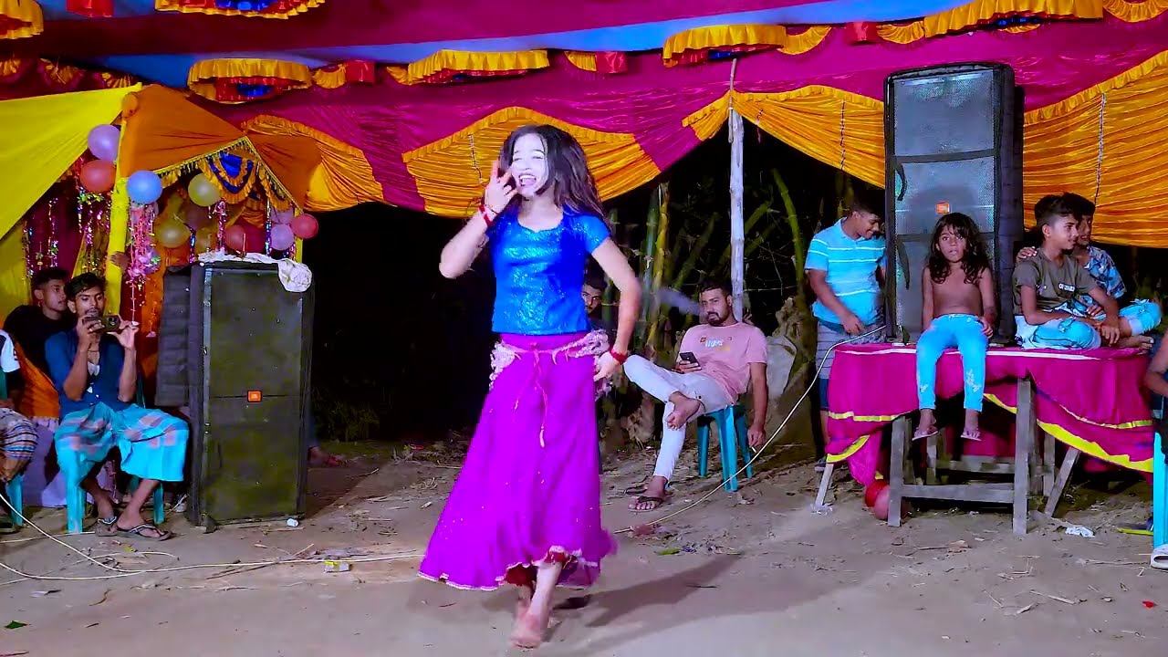 মাথা নষ্ট উরাধুরা নাচ | Ami Dekhte Lale Lal | আমি দেখতে লালে লাল | Bangla  Wedding Dance 2026 Payal