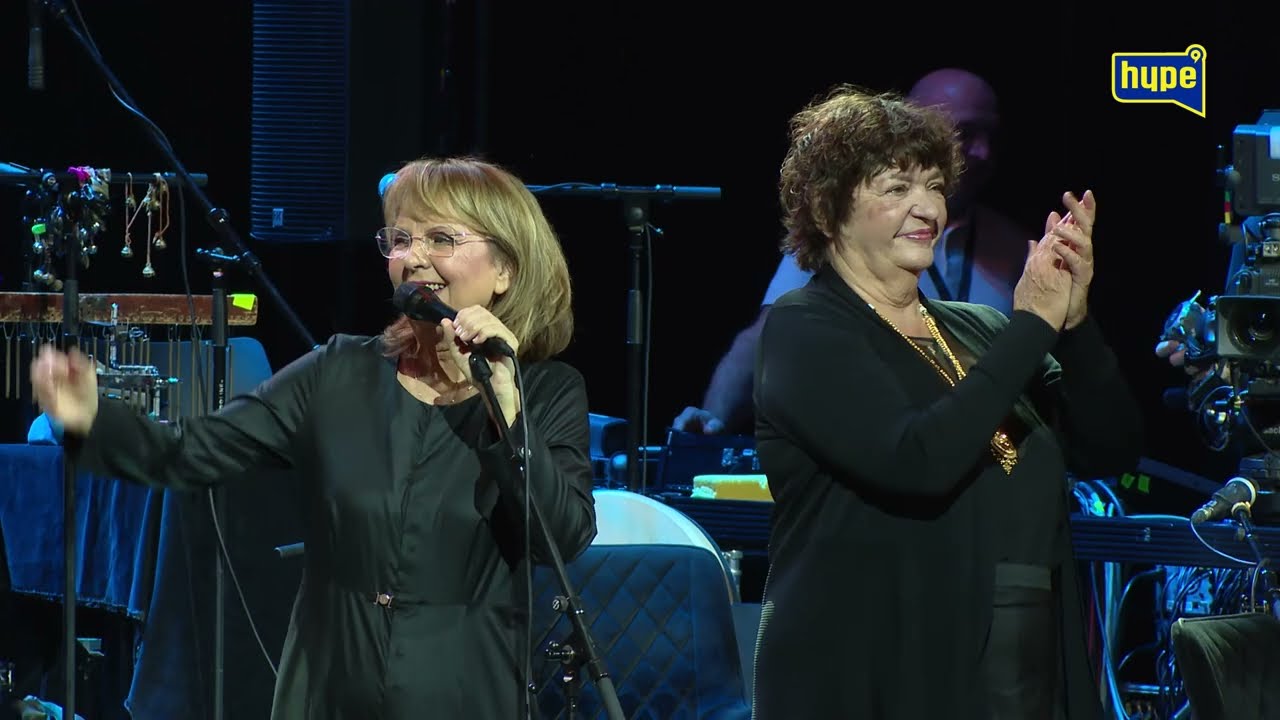Biljana Krstić i Gorica Popović zapevale zajedno na koncertu povodom 50 godina muzičke karijere!