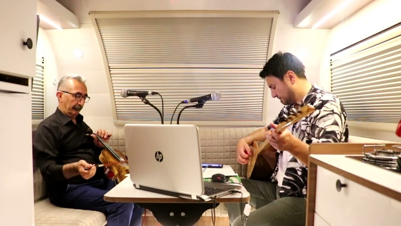 Mehmet Kale & Hikmet Karadeniz - Kapıya Oturmuş U.H