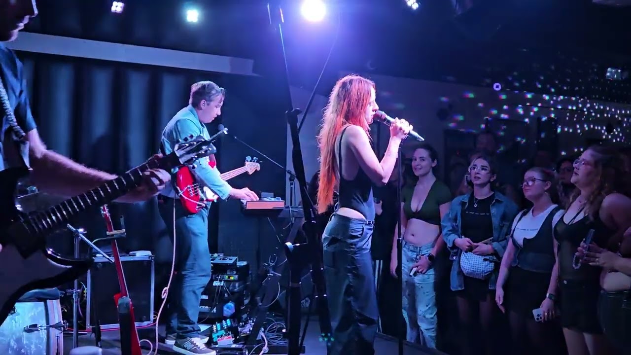 Xana: Lip Service LIVE