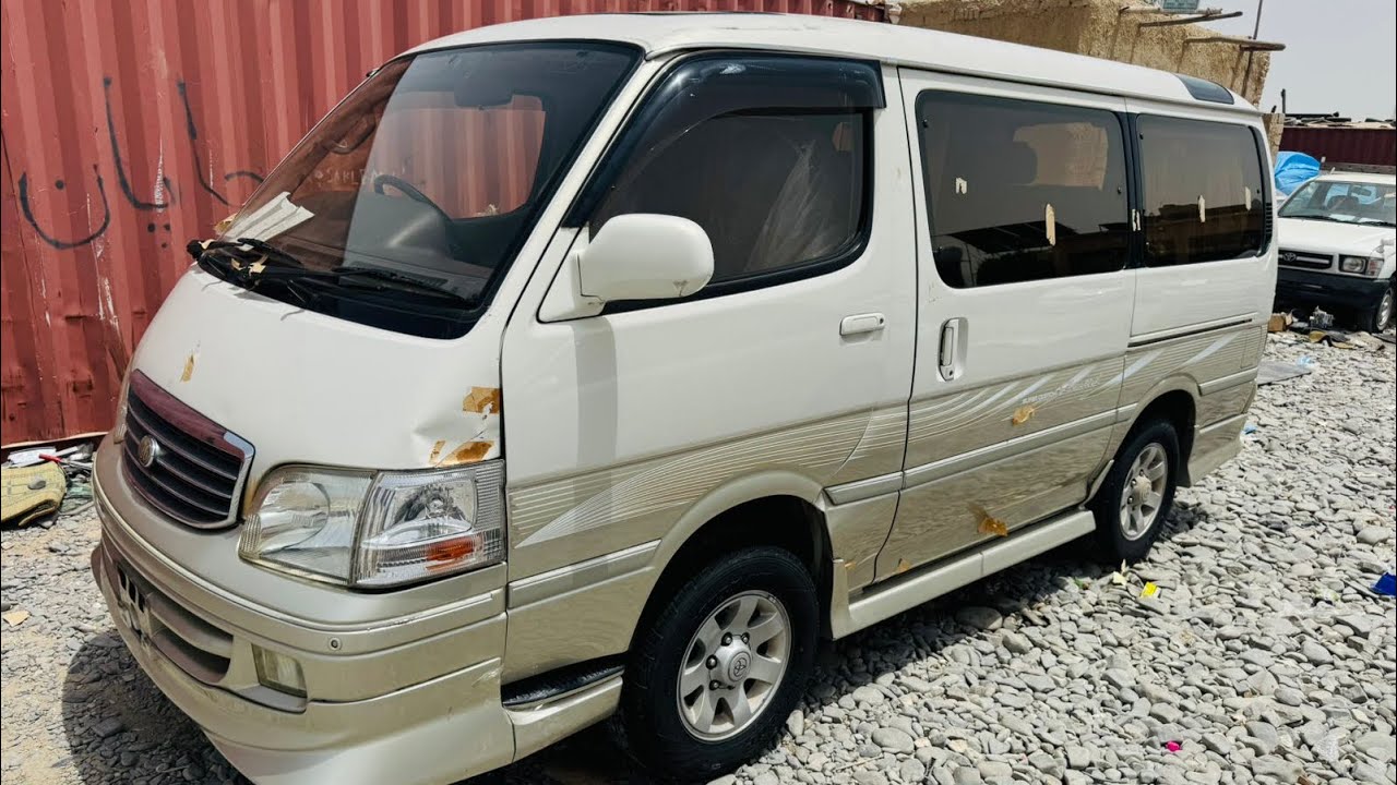 Non custom TOYOTA HIAce Super Custom limited edition (1999) fresh imported with auction sheet