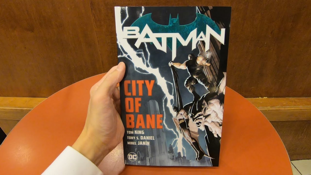 BATMAN CITY OF BANE BOOK CLOSE UP AND INSIDE LOOK
