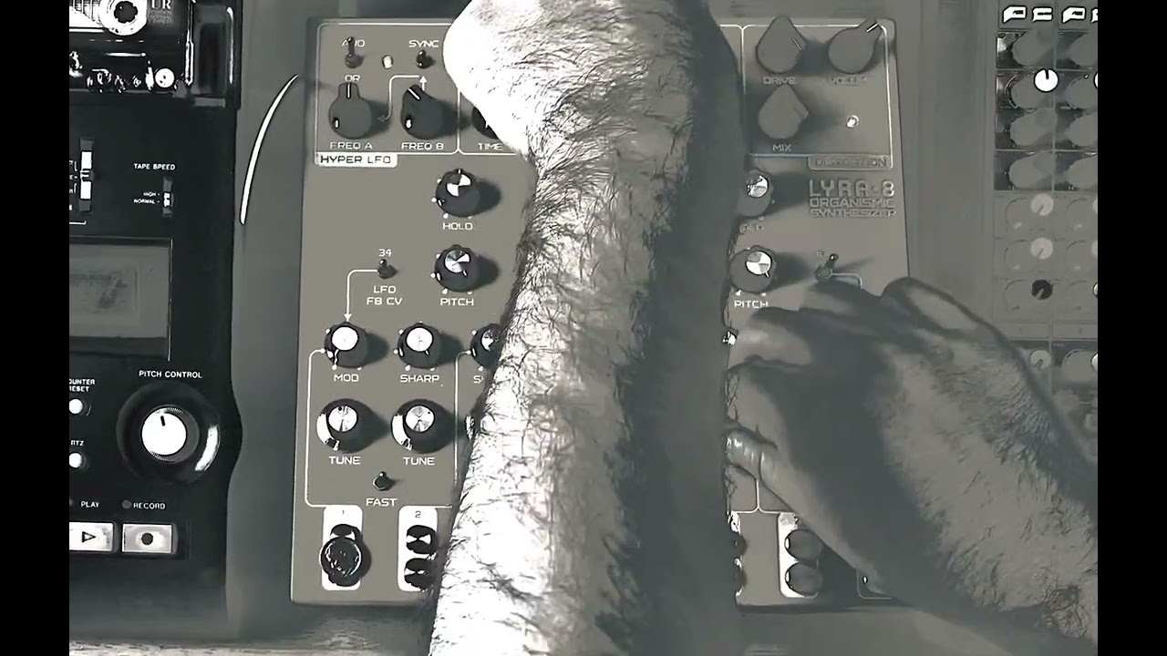 Soma Lyra 8 - Harsh Drones and Harsher Noise