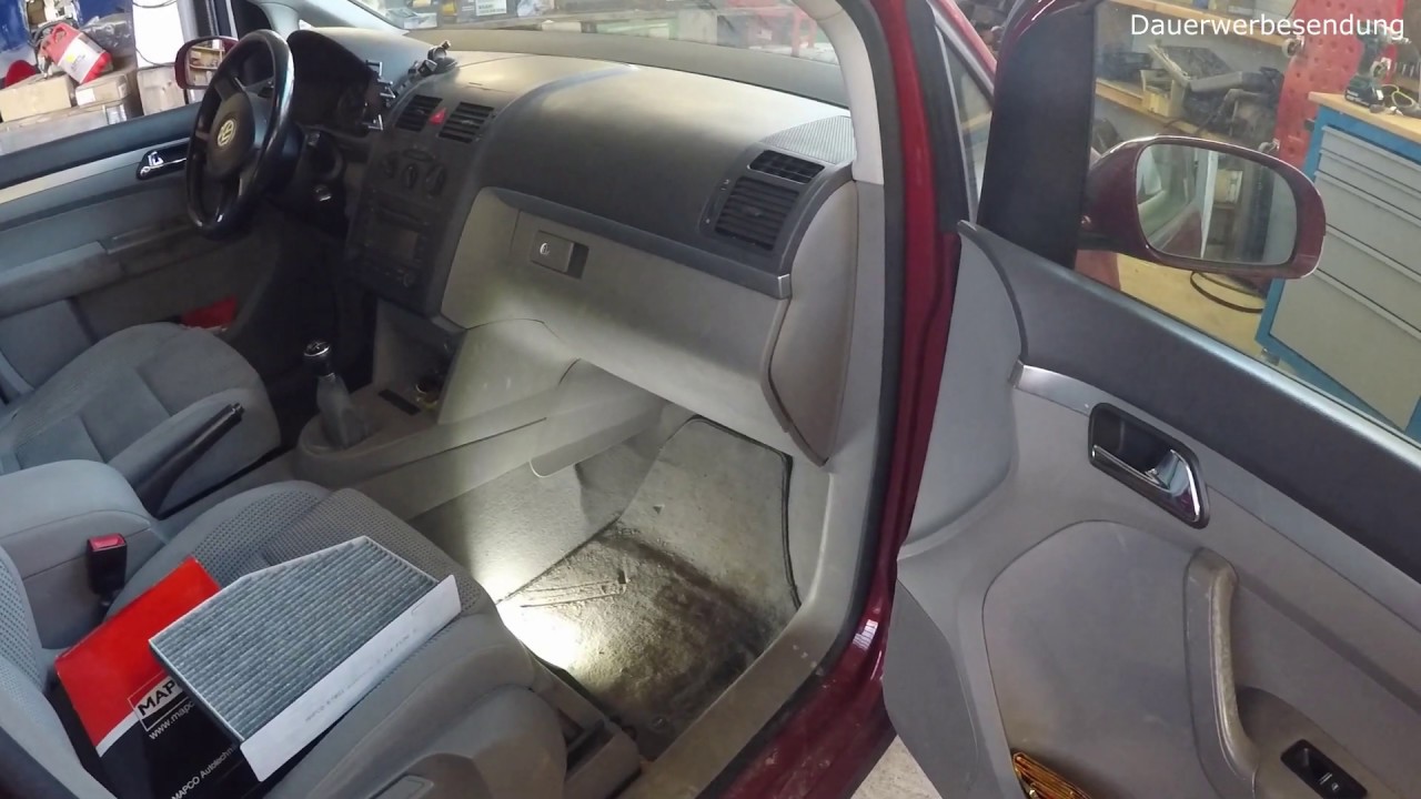 VW Touran 1T Innenraumfilter wechseln II Change cabin air filter