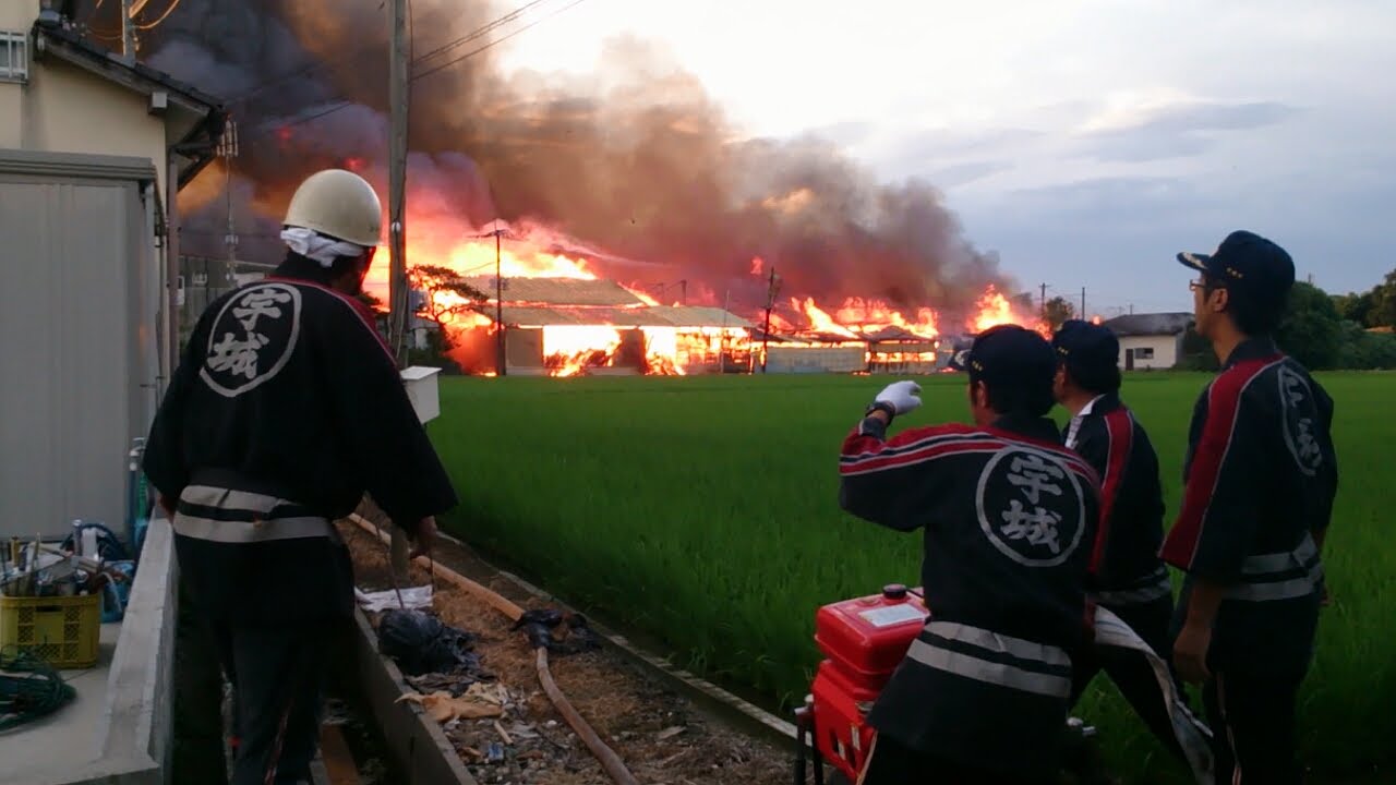 【熊本】 宇城市 小川町 木材製材所の大規模火災  出火時～消火活動 スクープ映像 2014年7月30日 製材所火事 There was a fire at sawmilll in Japan.