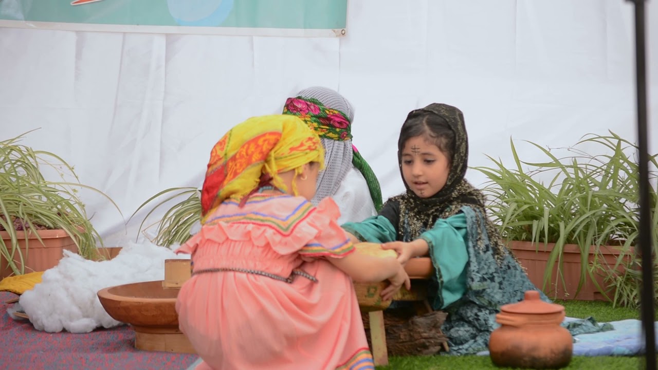 مسرحية صامتة طيارة صفراء و شعر يا شهيد الوطن 🇩🇿