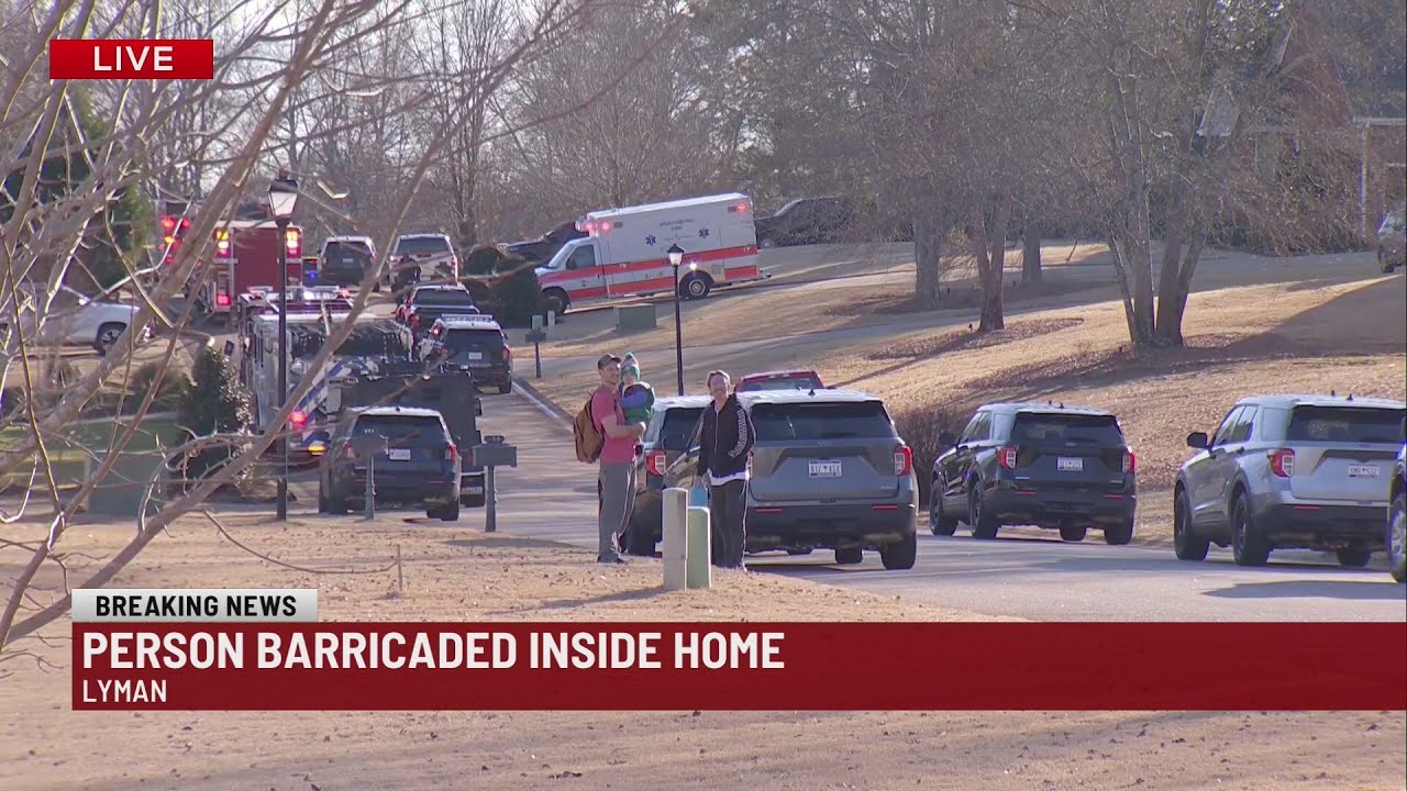 Deputies responding to stand-off, fire at Spartanburg Co. home