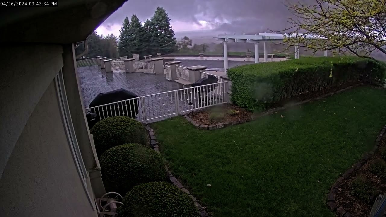 Elkhorn Waterloo Tornado Apr 26 2024.  Watch to the end for home damage.