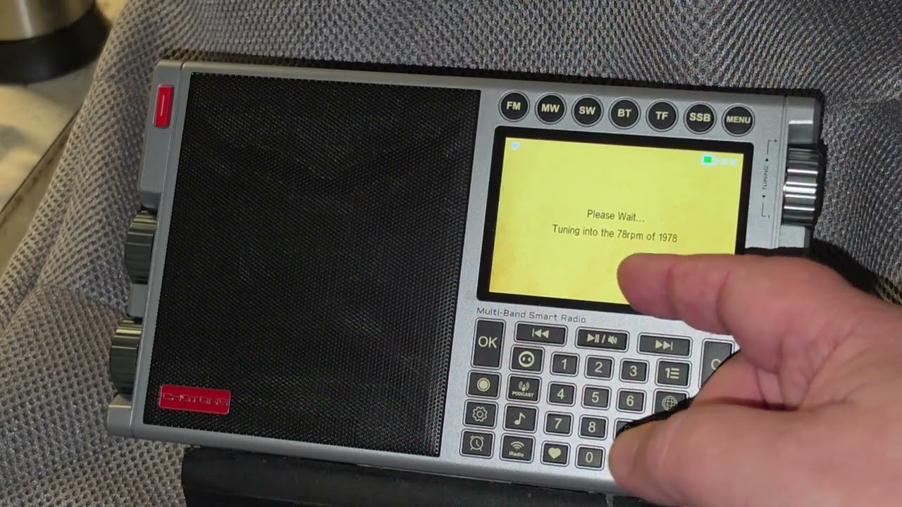 Choyong LC100 received a new firmware update fixes some bug adds AM squelch better eSIM and Wi-FI