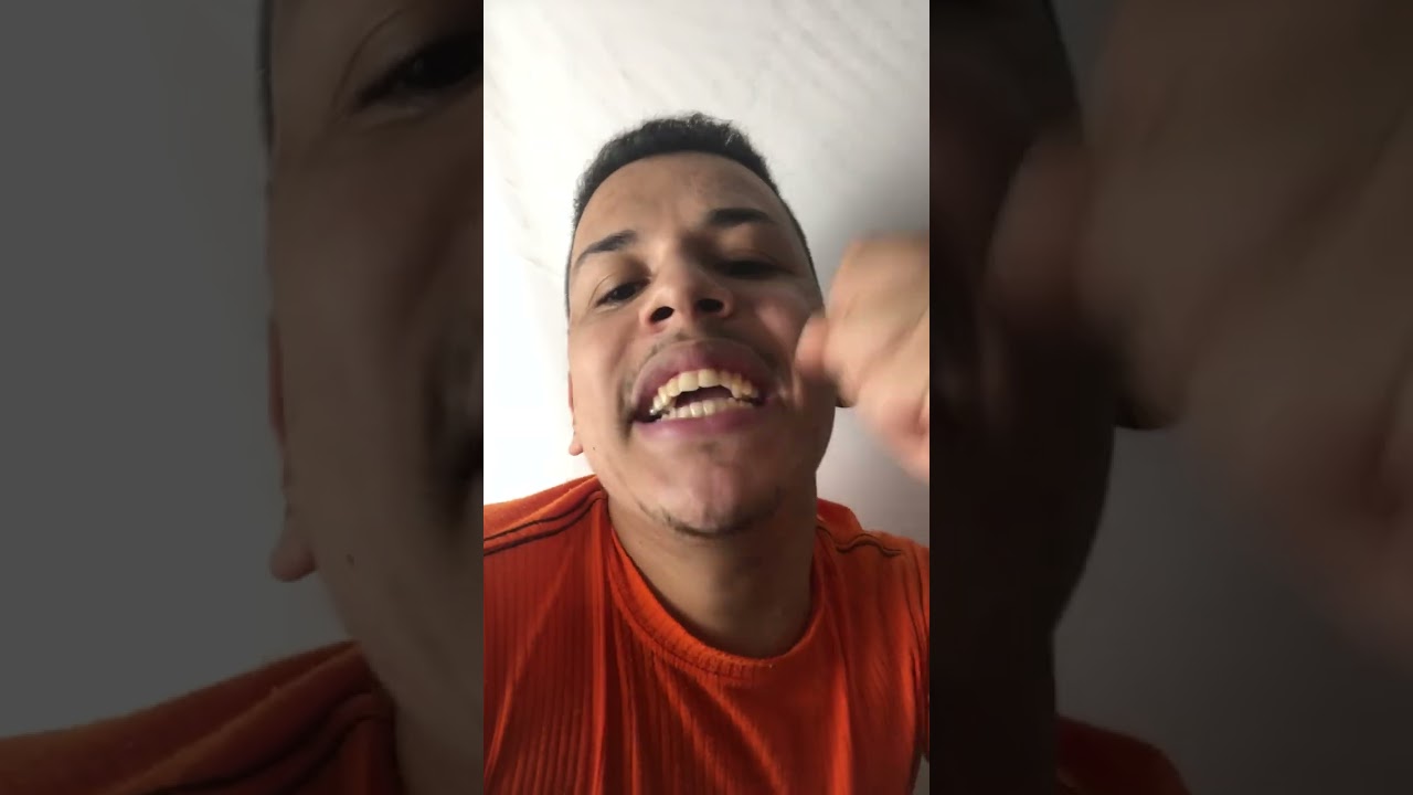 Filha alguém vai te tratar como você merece e vejo um homem te amando muito falo assim contigo!