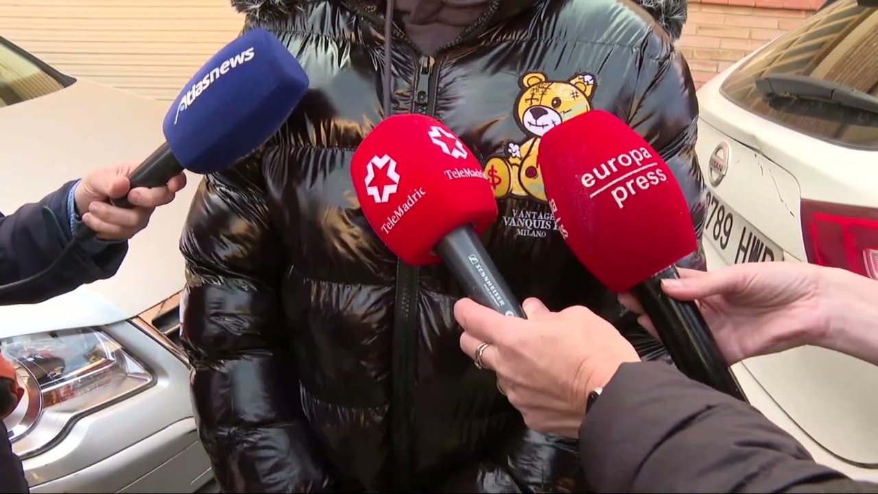 Familiares y amigos de los 5 jóvenes fallecidos en Manlleu