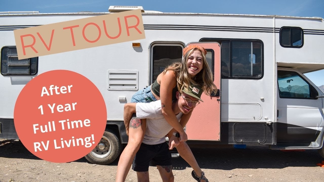 CLASS C RV TOUR (1 Year Full Time RV Living)