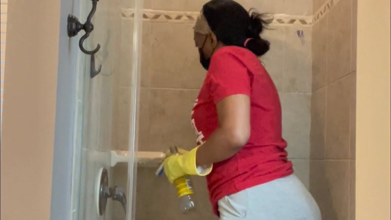 General bathroom maintenance cleaning /ASMR-sounds only