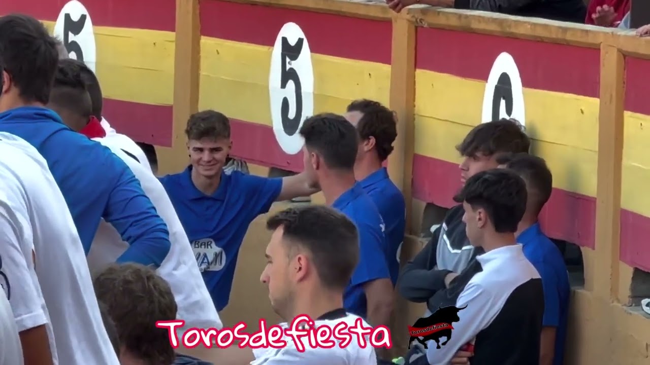 Tudela primer encierro y revolcones en las vacas