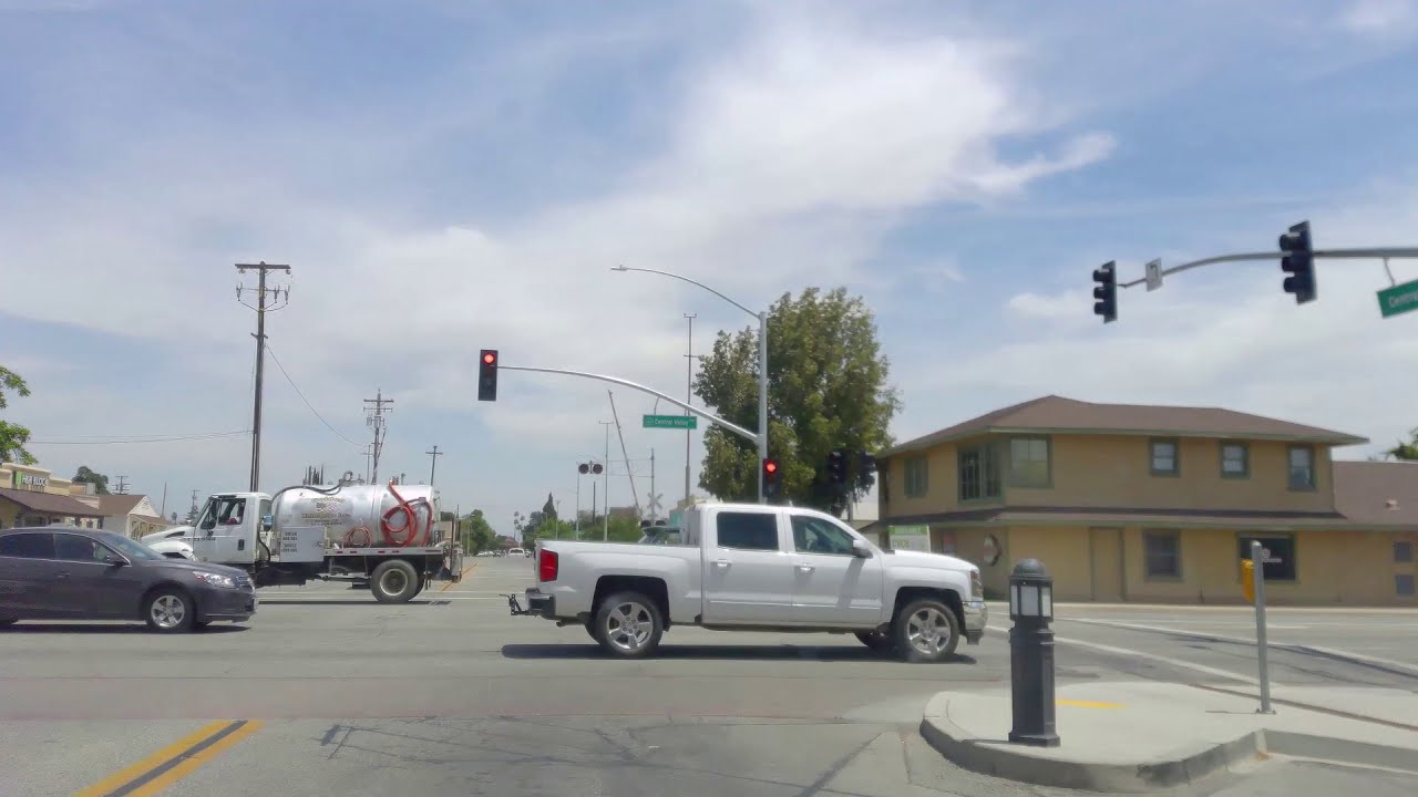 Driving In Shafter, California 4K (POV) Downtown and the other side of the Tracks