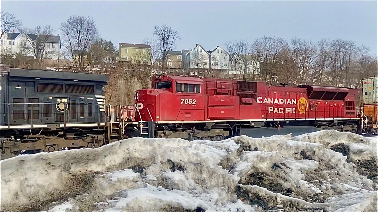 THIRD TIME IN A ROW!!... CP SD70ACU Trails Elephant Style on NS 269