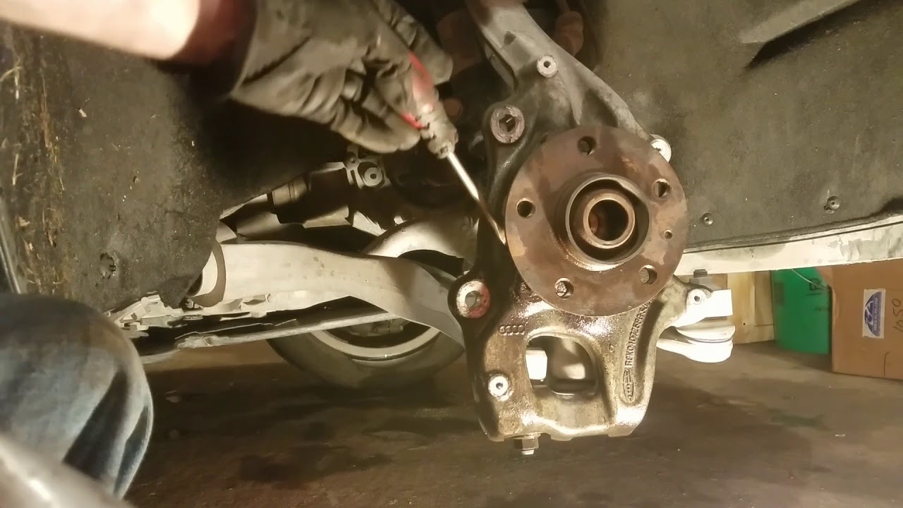 B8 Audi A4 wheel bearing/hub replacement Pt.1