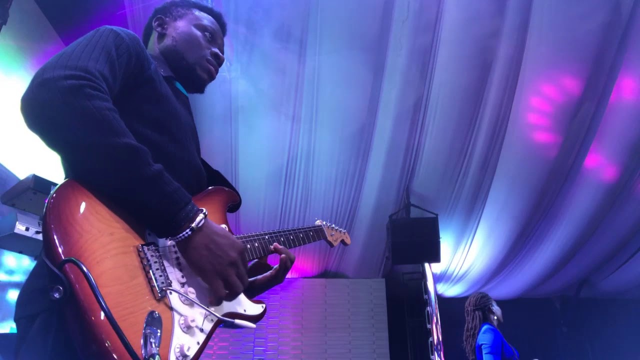 Amazing African praise lead guitar solo style part 2. 2020 Nigerian popular Church songs