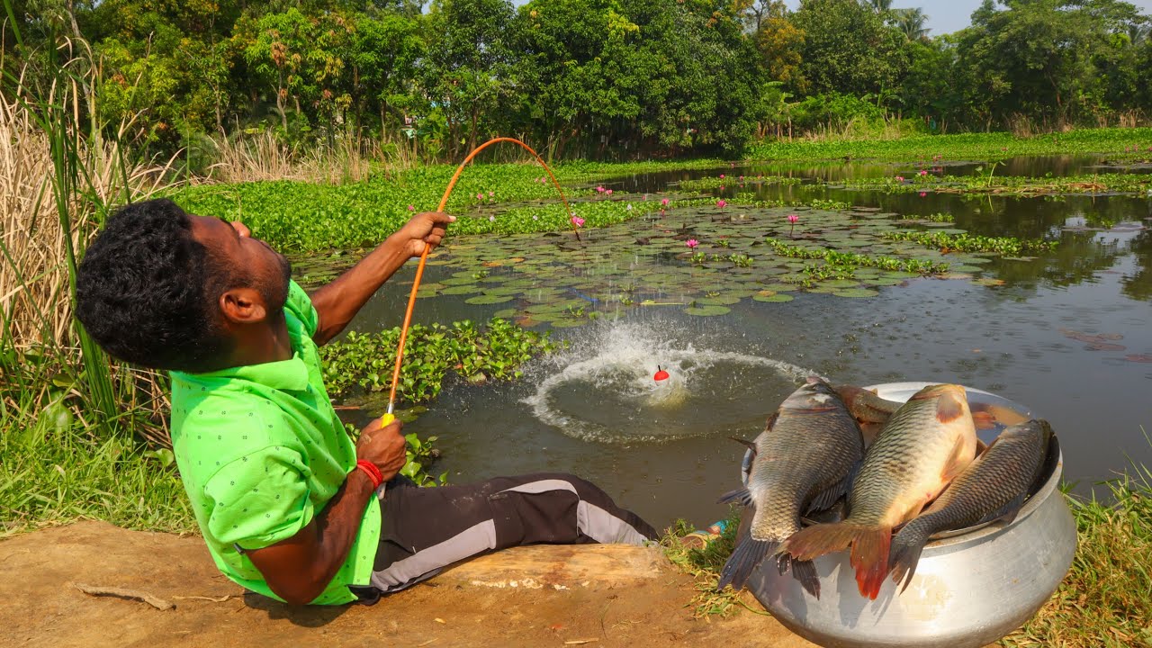 Fishing video🐠🐬 || Applying this method will make fishing in the village pond very easy || Hook Trap